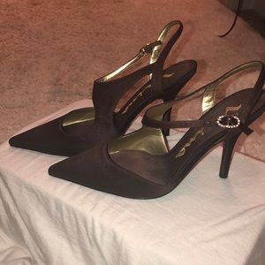 Brand new Nina brown shoes